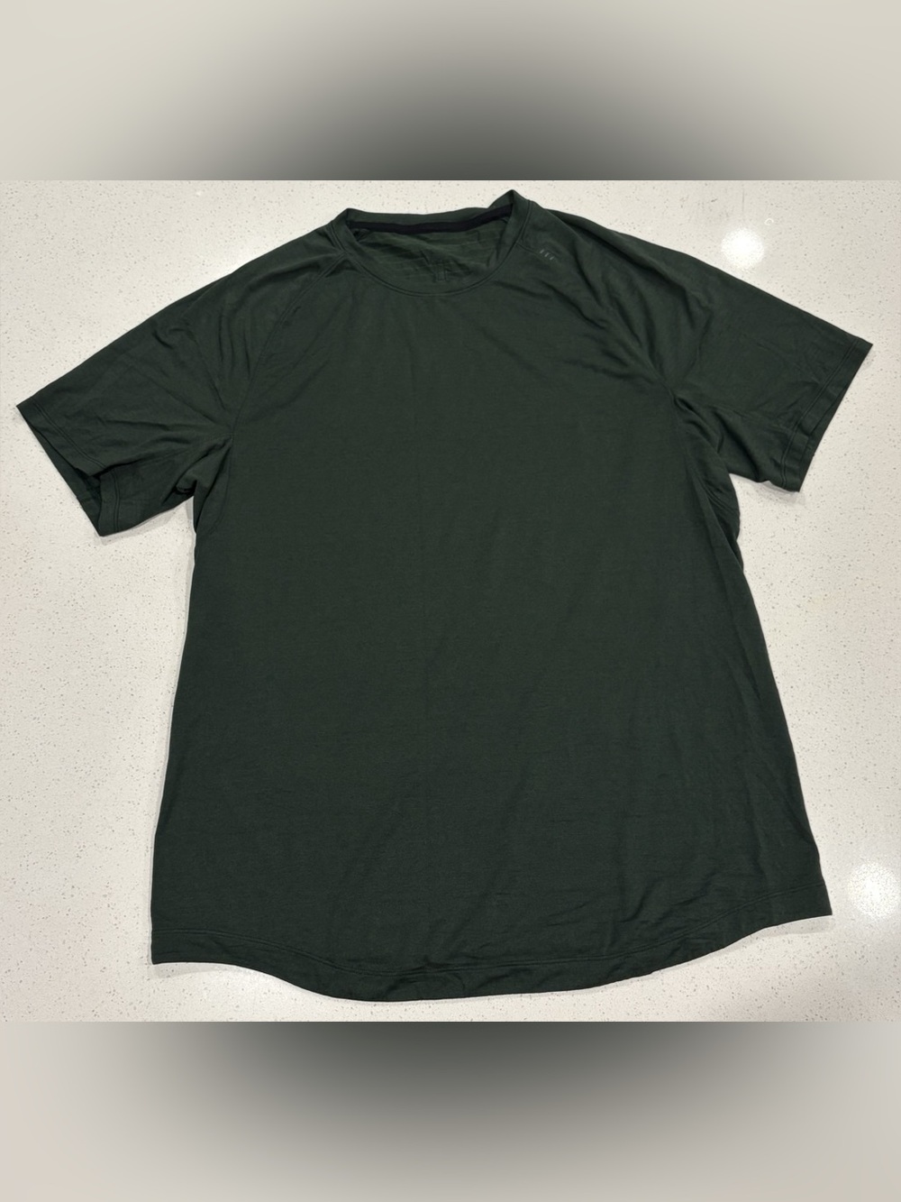 lululemon athletica Men’s License to Train Short Sleeve